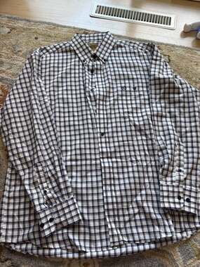 Gunnison Creek Outfitters Men's Size Large Blue and Brown Plaid Button Down Shir